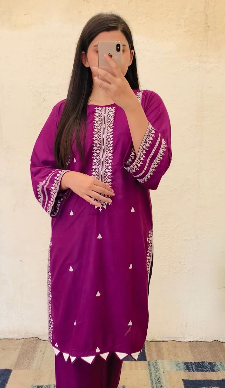 Rumi Apparel Embroidery 2Pc (STITICHED)